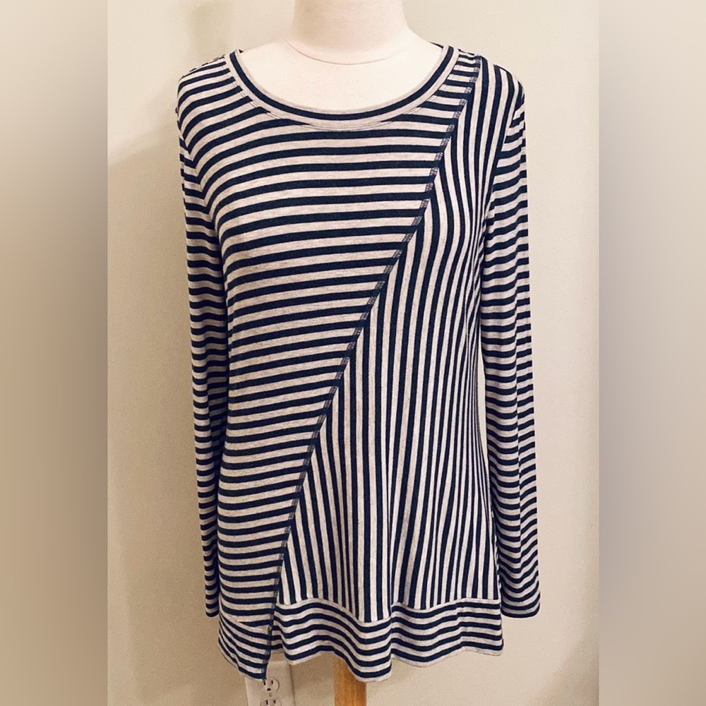 Cabi Ernest Blue Cream Striped M Nautical Coastal Casual Asymmetrical Knit Top